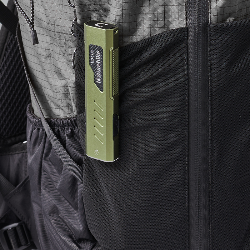 Naturehike kapesní svítilna EDC01 94g - zelená